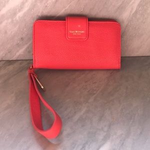 Isaac Mizrahi bright pink wristlet